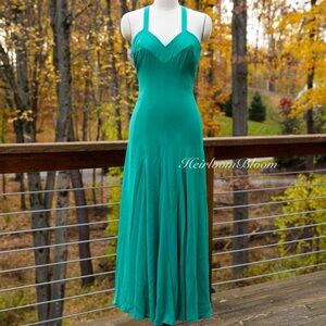 Fame And Partners Green Prom Dress Evening Gown